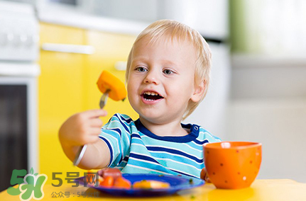 輔食添加過早的危害？為什么不能過早的添加輔食？