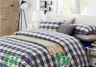 怎么防止床上長(zhǎng)螨蟲(chóng)?如何判斷被子有沒(méi)有螨蟲(chóng)?