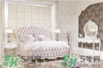 怎么防止床上長(zhǎng)螨蟲(chóng)?如何判斷被子有沒(méi)有螨蟲(chóng)?