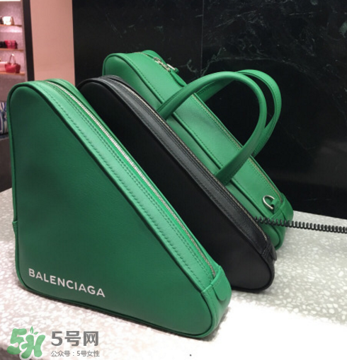 balenciaga三角包尺寸多大？巴黎世家三角形包包尺寸介紹