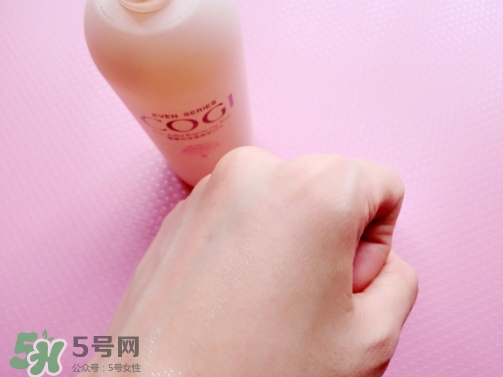 高姿大白水男士能用嗎？高姿大白水男生用合適嗎？