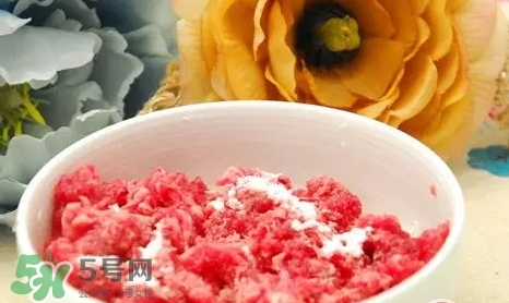 2歲寶寶不愛(ài)吃肉怎么辦?2歲寶寶為什么不愛(ài)吃肉? 2歲寶寶不愛(ài)吃肉怎么辦?2歲寶寶為什么不愛(ài)吃肉?