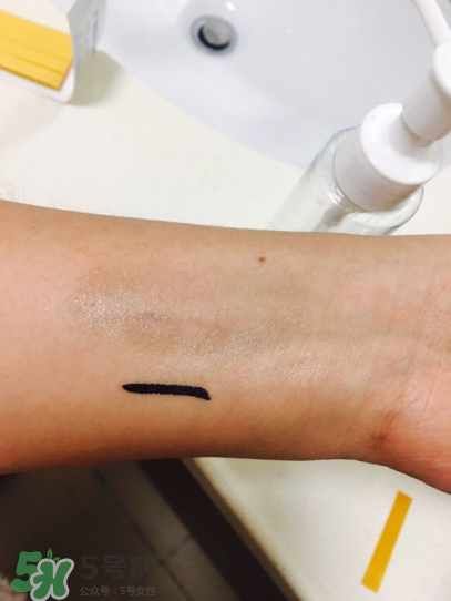 飄柔微米凈透系列綠色和紅色區(qū)別？飄柔微米凈透系列怎么用