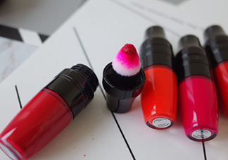蘭蔻搖搖染唇液真假鑒別 蘭蔻搖搖染唇液真假對(duì)比