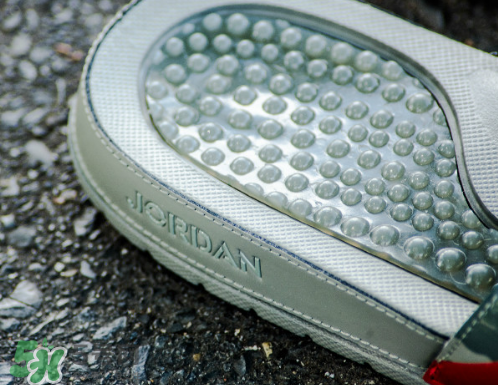 air jordan hydro 5 camo迷彩拖鞋國(guó)內(nèi)會(huì)發(fā)售嗎？