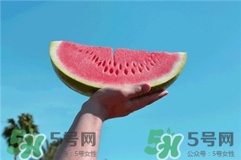 運動后可以吃西瓜嗎?運動完吃西瓜會胖嗎? 運動后可以吃西瓜嗎?運動完吃西瓜會胖嗎?