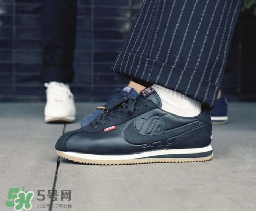 mister cartoon與nike cortez45周年聯(lián)名鞋子多少錢？