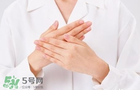 手總出汗是怎么回事_手總出汗是什么原因 手總出汗是怎么回事_手總出汗是什么原因