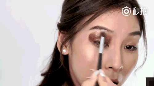 眼影貼怎么用？眼影貼使用方法