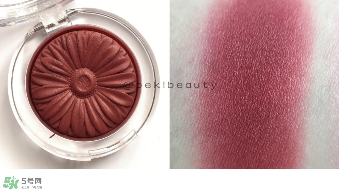 倩碧小雛菊腮紅色號(hào)_倩碧小雛菊腮紅試色圖 倩碧小雛菊腮紅色號(hào)_倩碧小雛菊腮紅試色圖