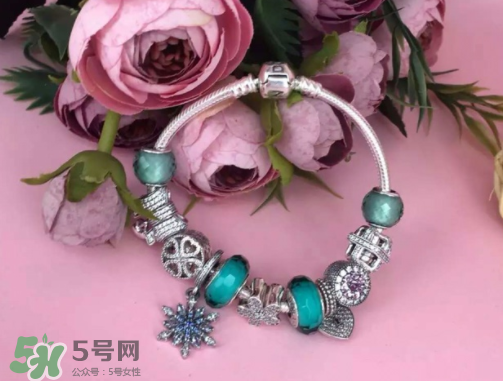 潘多拉手鏈好還是手鐲好？pandora手鏈和手鐲哪個(gè)比較好看？