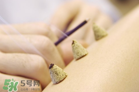 三伏貼和三伏灸哪個(gè)效果好？三伏貼和三伏灸對(duì)比