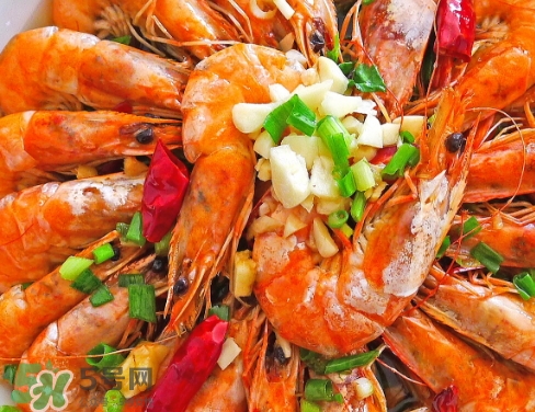 三伏貼可以吃蝦嗎？貼三伏貼可以吃龍蝦嗎？