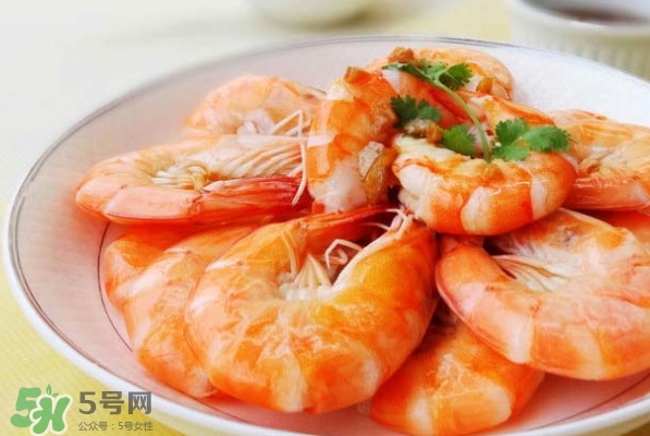 三伏貼可以吃蝦嗎？貼三伏貼可以吃龍蝦嗎？