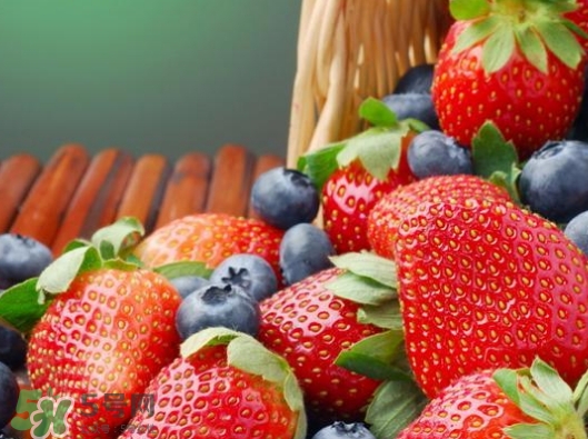 貼三伏貼可以吃水果嗎？三伏貼可以吃什么水果