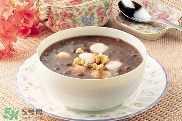 三伏天怎樣驅(qū)寒？三伏天吃什么養(yǎng)生？