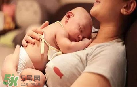 三伏天坐月子吃什么？三伏天坐月子可以開空調(diào)嗎？