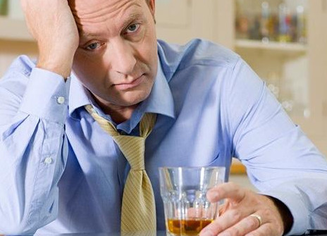 痔瘡不治會變成直腸癌嗎？直腸癌常見并發(fā)癥有哪些？