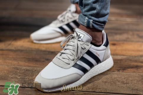 adidas iniki runner多少錢？阿迪達斯復古跑鞋專柜價格
