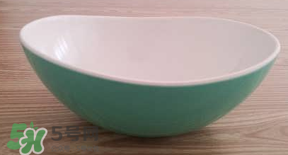 仿瓷碗和瓷碗的區(qū)別有哪些？仿瓷碗和瓷碗的不同