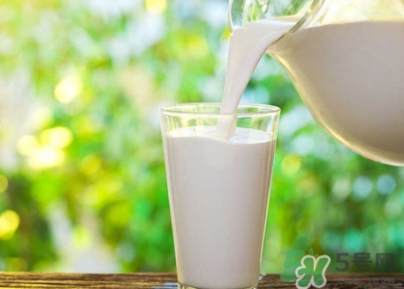 巴氏奶為什么那么貴？巴氏奶和常溫奶哪個(gè)好