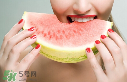 ?做三伏灸可以吃西瓜嗎？?做三伏灸要忌口嗎？