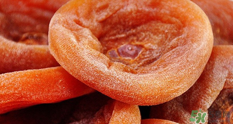 柿餅吃之前要洗嗎？柿餅上的白霜是什么糖？