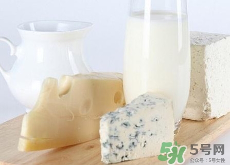 純牛奶什么時(shí)候喝最好？純牛奶哪個(gè)牌子好