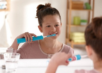 電動牙刷寶寶適合用嗎？兒童適合用電動牙刷嗎？