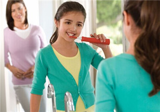 電動牙刷寶寶適合用嗎？兒童適合用電動牙刷嗎？