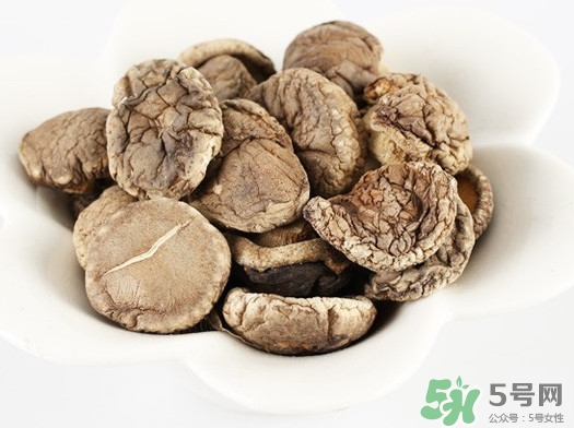 香菇是發(fā)物嗎？香菇是干的好還是新鮮的好