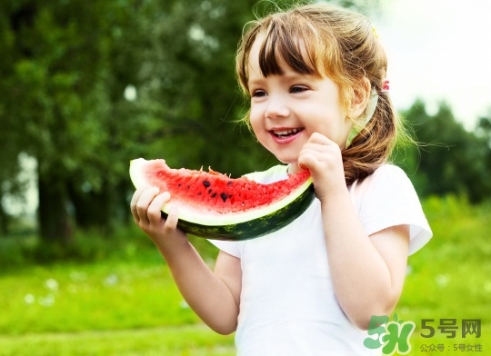 三伏天可以吃西瓜嗎？三伏天為什么不能吃西瓜？