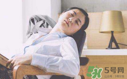 午睡多長時(shí)間比較好？午睡的好處和壞處