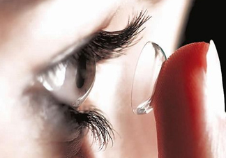 隱形眼鏡一天能戴多久？隱形眼鏡多久更換一次？