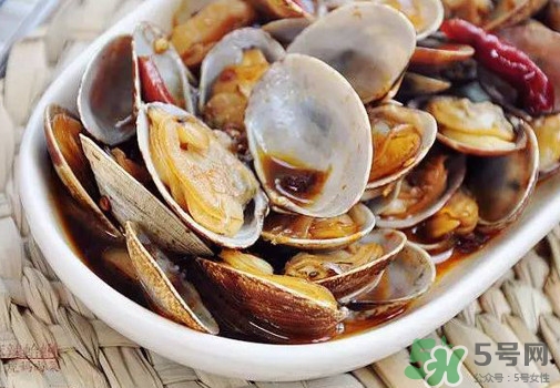 花蛤死了還能炒開口么？花蛤里面的黑色能吃嗎