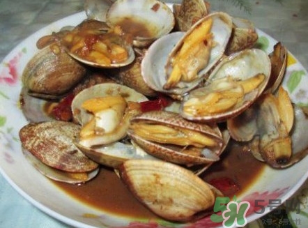 白蛤蜊和花蛤蜊哪個泥沙多？花蛤蜊怎么清洗干凈