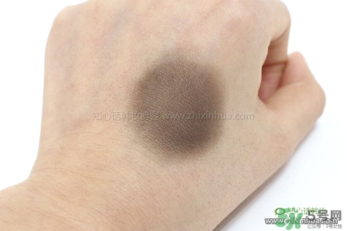 呂發(fā)際線粉怎么用？呂發(fā)際線粉氣墊陰影粉怎么卸