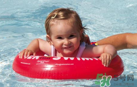 freds游泳圈怎么充氣？freds游泳圈充氣充不進(jìn)去怎么辦？