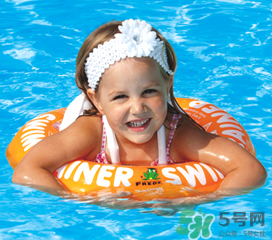 freds游泳圈怎么充氣？freds游泳圈充氣充不進(jìn)去怎么辦？