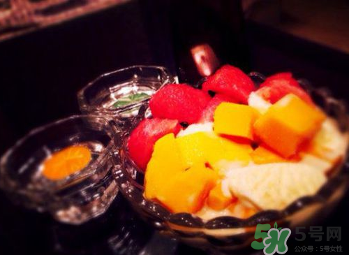 西瓜和冰淇淋能一起吃嗎？吃完冰淇淋可以吃西瓜嗎？