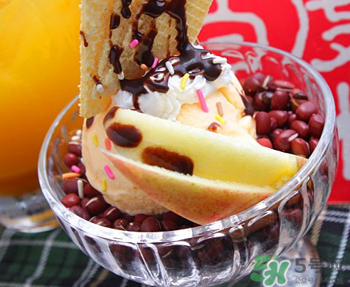 雪糕能和雞蛋一起吃嗎？吃完雪糕能吃雞蛋嗎？