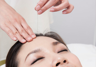 針灸到底疼不疼?。酷樉淖钸m合哪些病