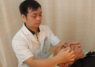 針灸可以治療失眠嗎？失眠時(shí)針灸哪些穴位有效