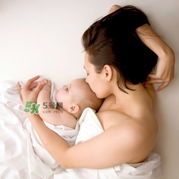 如何區(qū)分惡露和月經(jīng)？惡露和月經(jīng)味道一樣嗎？