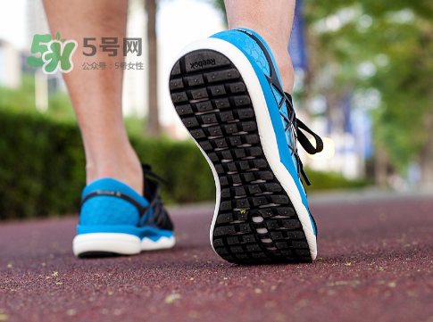 reebok floatride run腳感怎么樣？銳步floatride跑鞋測(cè)評(píng)