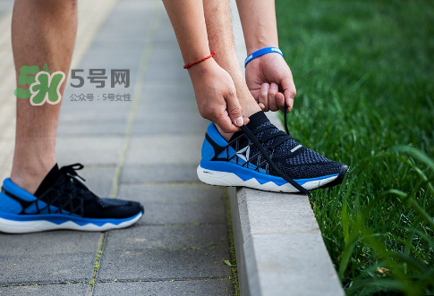 reebok floatride run腳感怎么樣？銳步floatride跑鞋測(cè)評(píng)