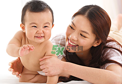 剖腹產(chǎn)后催乳按摩方法 剖腹產(chǎn)怎么催乳好？