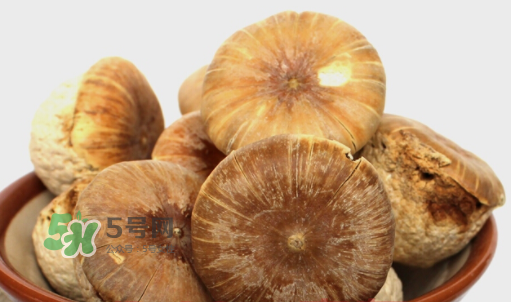 風(fēng)流果泡酒要不要敲碎？壯陽果泡水要不要敲碎？