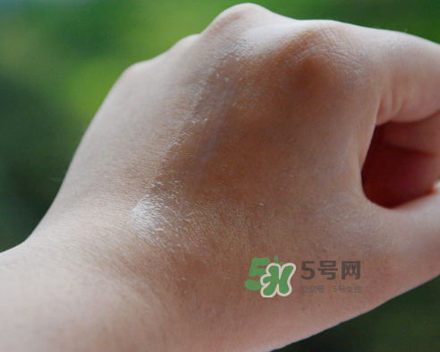 曼妮芬玫瑰身體乳怎么樣？曼妮芬玫瑰絲柔身體乳好用嗎？