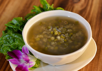 三伏天可以喝綠豆湯嗎？三伏天是喝綠豆湯還是喝生姜水？